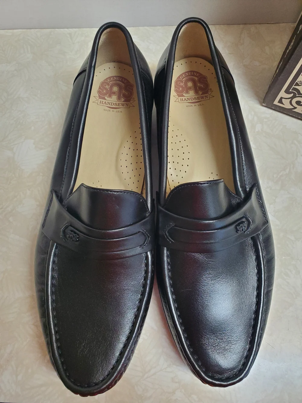 SAS Men's Black Leather Slip-On Penny Loafers